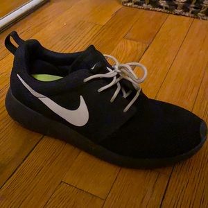 Black Custom Nike Roshes